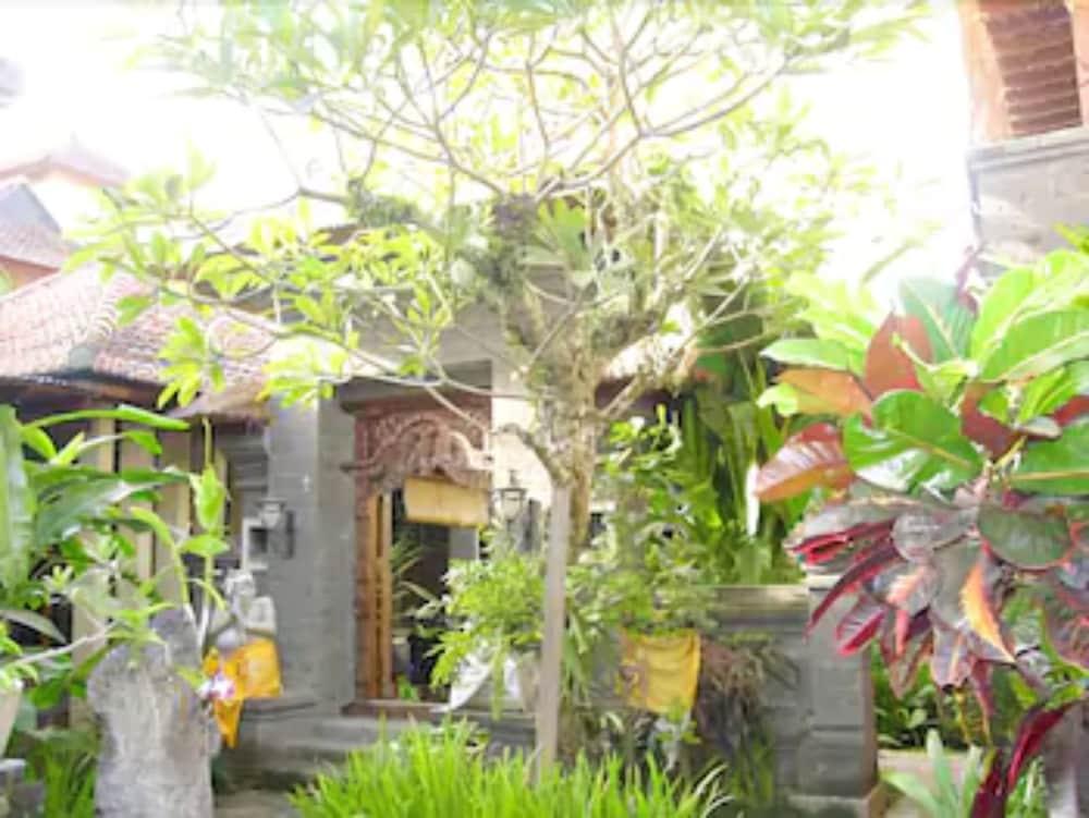 Hotel Putu Bali And Seminyak (Bali)