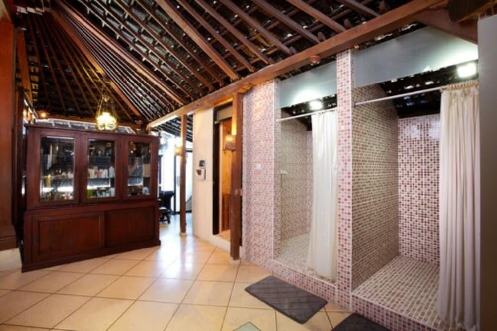 Hotel Putu Bali And Seminyak (Bali)