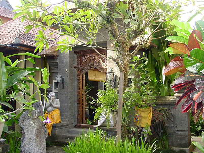 Putu Bali And Seminyak (Bali)